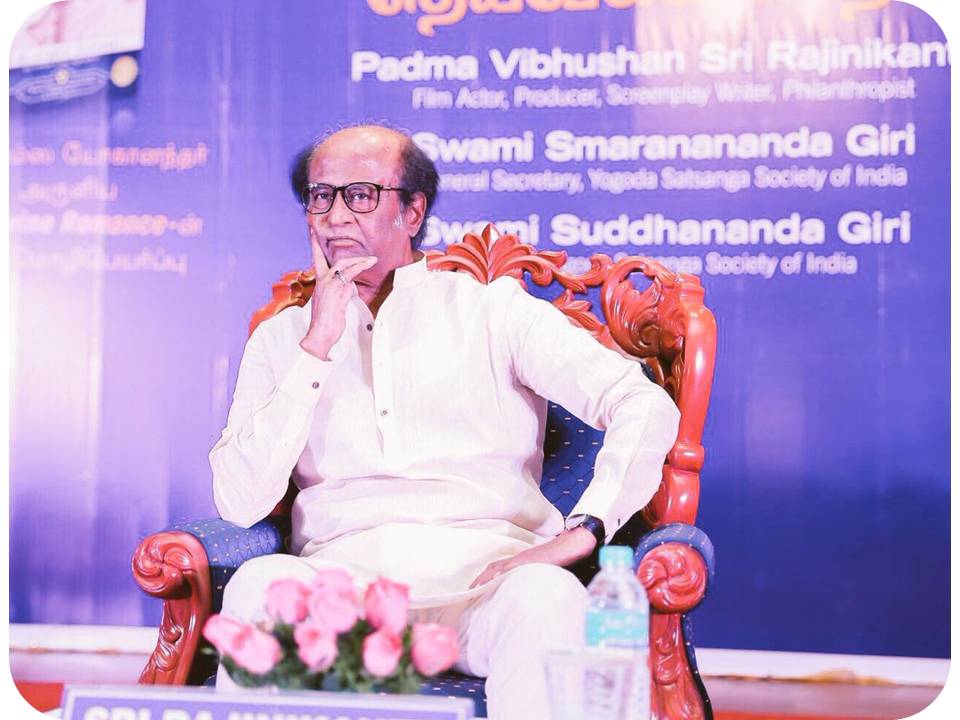 ஸ்ரீலங்கா விசிட் இப்போதைக்கு ரத்து! -ரஜினிகாந்த் அறிவிப்பு