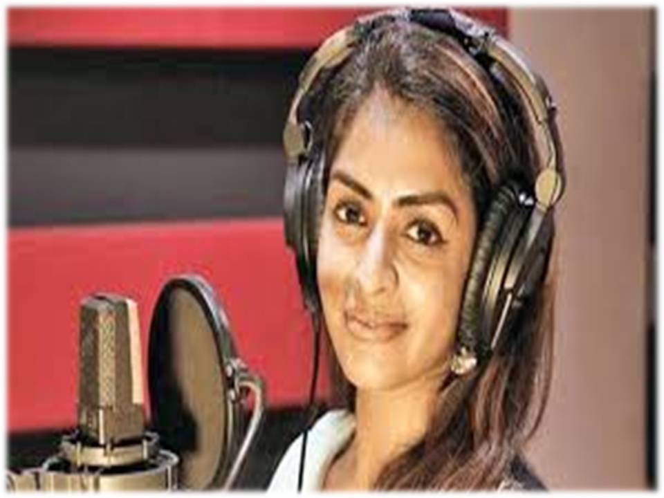 வேதாளம், கருப்பன் தயாரிப்பாளர் ஐஸ்வர்யா பாடகி அவதாரம் எடுத்தார்!