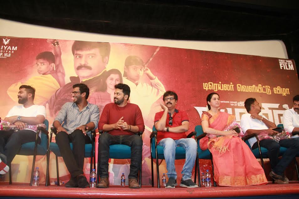 நான் ஆக்‌ஷன் ஹீரோ என்று சொல்லிக்கொள்ள வெட்கப்படுறேன்! – விஷால்