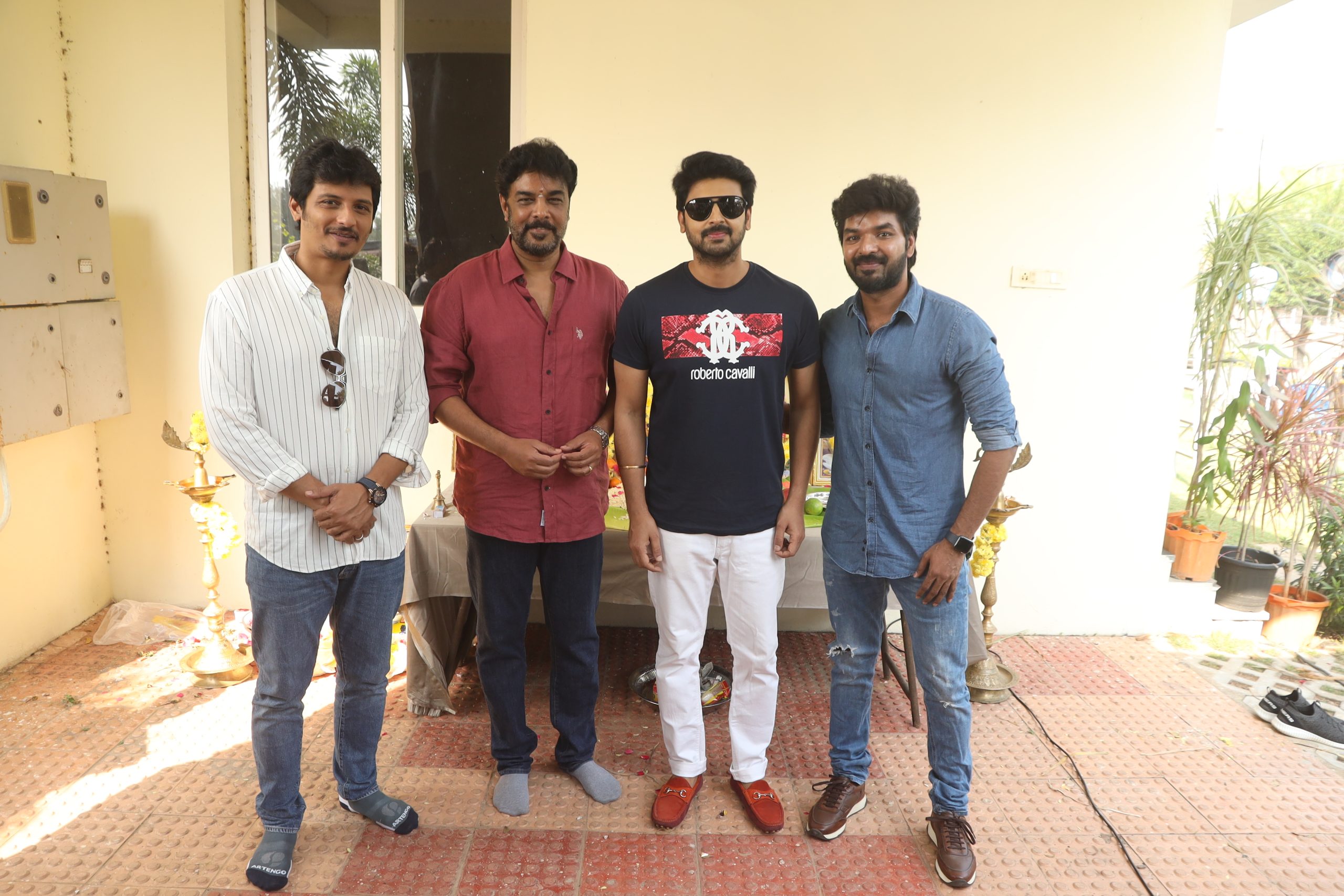 சுந்தர் சி இயக்கும் அடுத்த படத்தின் படப்பிடிப்பு பூஜையுடன் துவக்கம்!