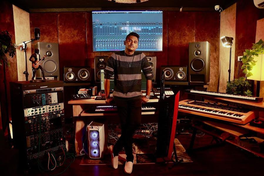 இந்தி இணைய தொடருக்கு இசையமைத்திருக்கும் சாம் சி. எஸ்.!