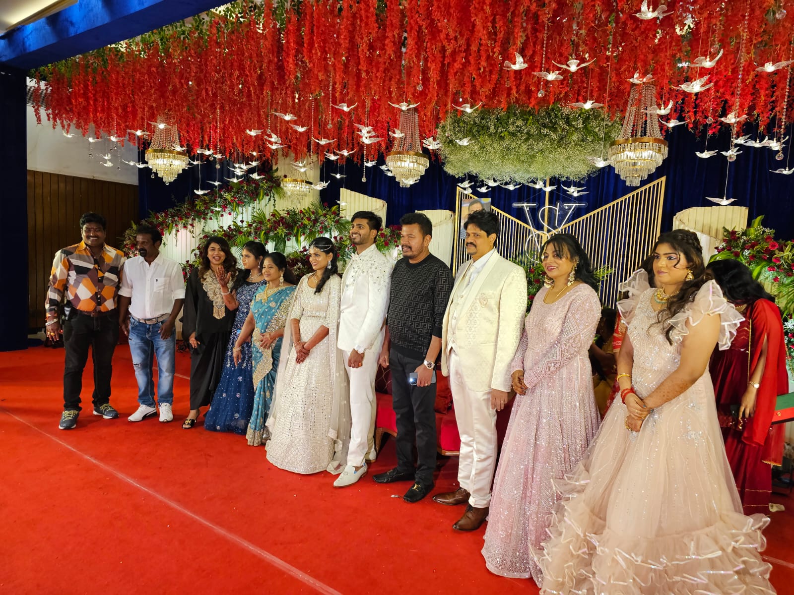 மறைந்த இயக்குனர் கே. வி. ஆனந்த் மகள் திருமண விழாவில் கலந்து கொண்ட திரைப்பிரபலங்கள்!