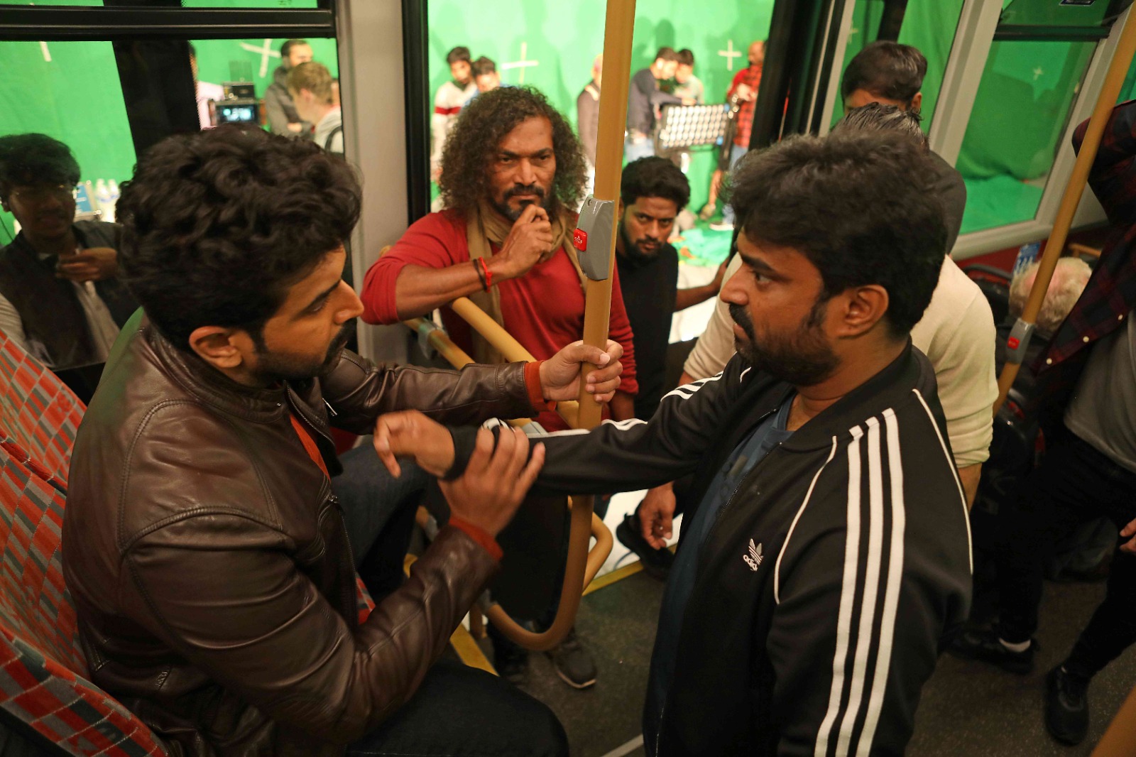 இந்தப் பொங்கல் ஸ்டண்ட் சில்வா பொங்கல்தான் ! அடுத்தடுத்த அறிவிப்புகள்