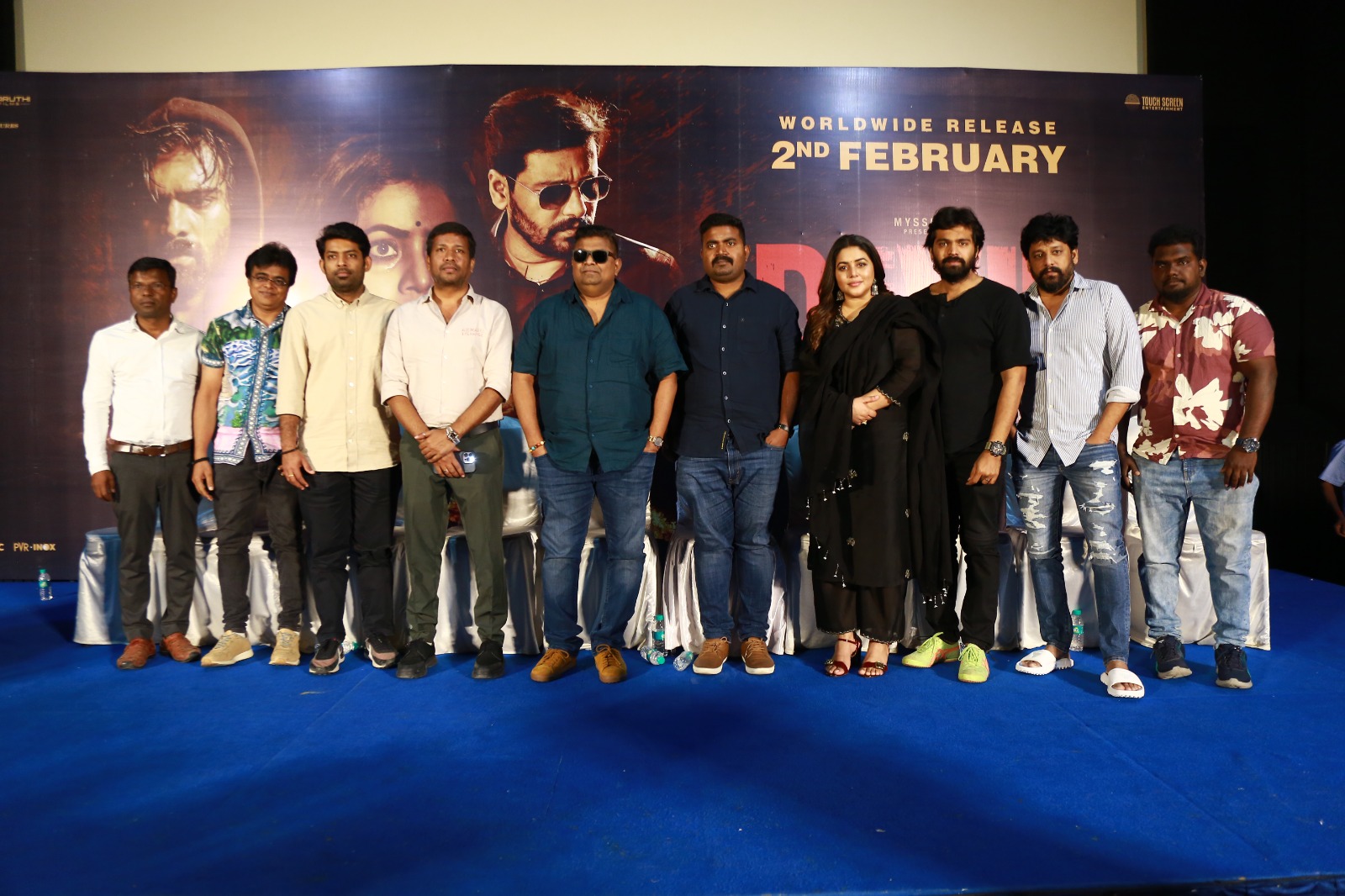 தம்பியைப் பார்த்து செருப்பைத் தூக்கி எறிந்தவன் – மிஷ்கின்