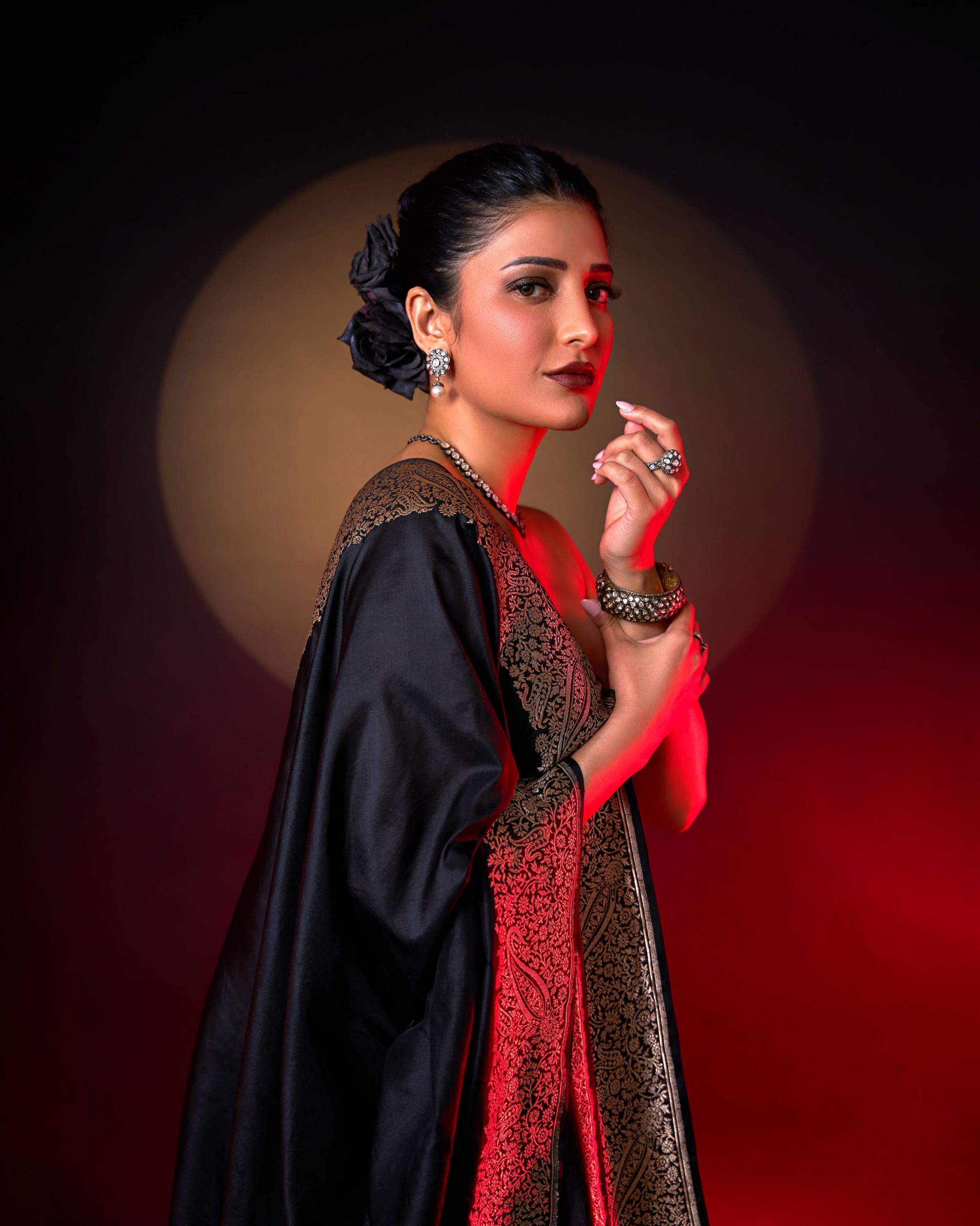 இணையம் முழுக்க பேசுபொருளான இனிமேல் ஆல்பம் பாடல் !!