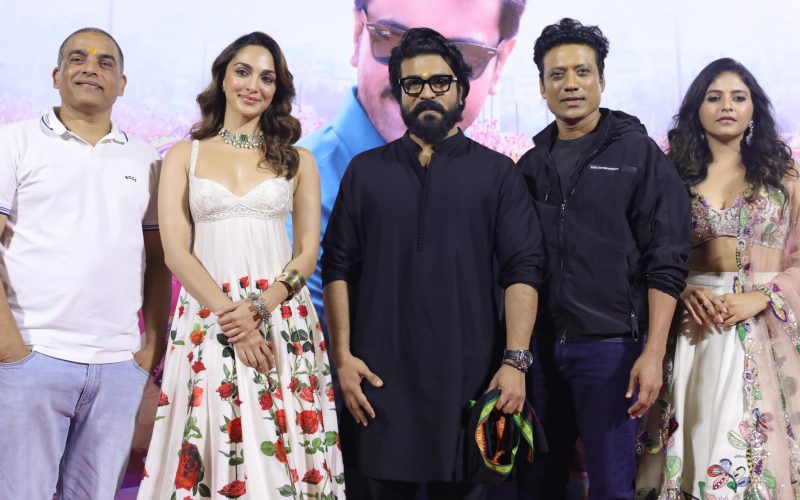 ஆக்‌ஷன்  மாஸ் என்டர்டெய்னரில் கலக்கும்  ‘கேம் சேஞ்சர்’ பட டீசர்