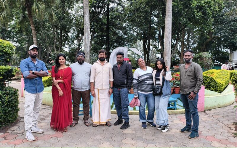 வரவேற்பைக் குவித்து வரும் “ரஜினி கேங்” ஃபர்ஸ்ட் லுக் !!