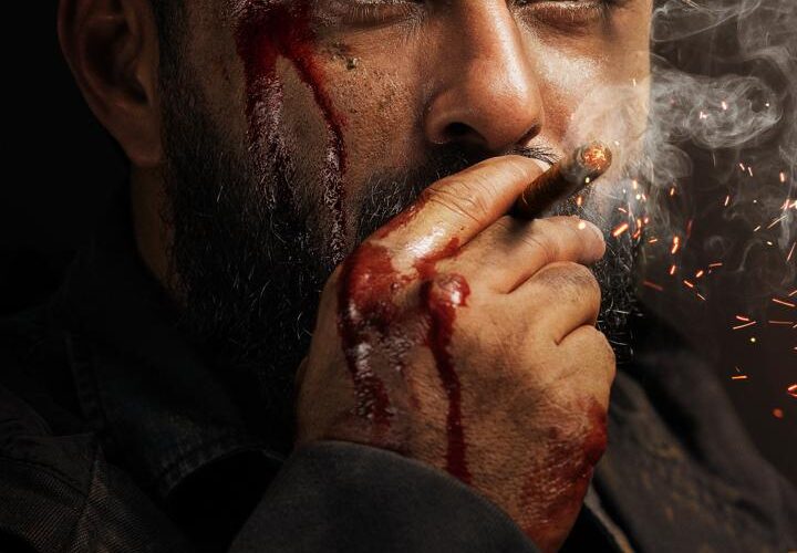 ஆண்டனி வர்கீஸ் அதிரடி மாஸ் லுக்கில் மிரட்டும் “காட்டாளன்” பட ஃபர்ஸ்ட் லுக் வெளியானது!
