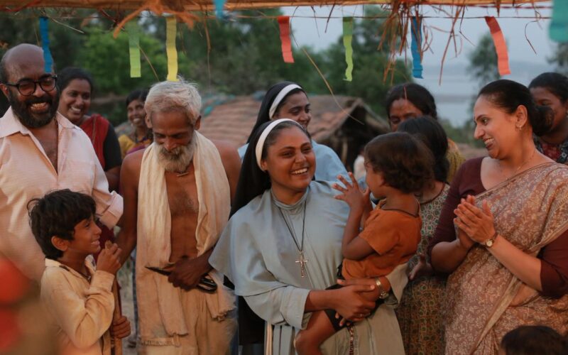 உலக சினிமாவை திரும்பிப் பார்க்க வைத்த படம்: த ஃபேஸ் ஆஃப் த ஃபேஸ்லெஸ் !!