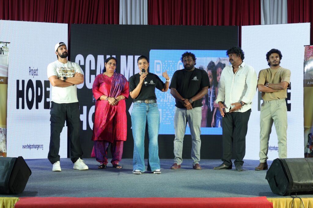 உணவில்லாதவர்களுக்கு உணவளிக்கும் திட்டம்  நடிகை ஐஸ்வர்யா ராஜேஷ் துவக்கி வைத்தார் !!